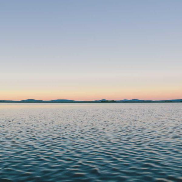 Bamboo Wireless Charger - image 3